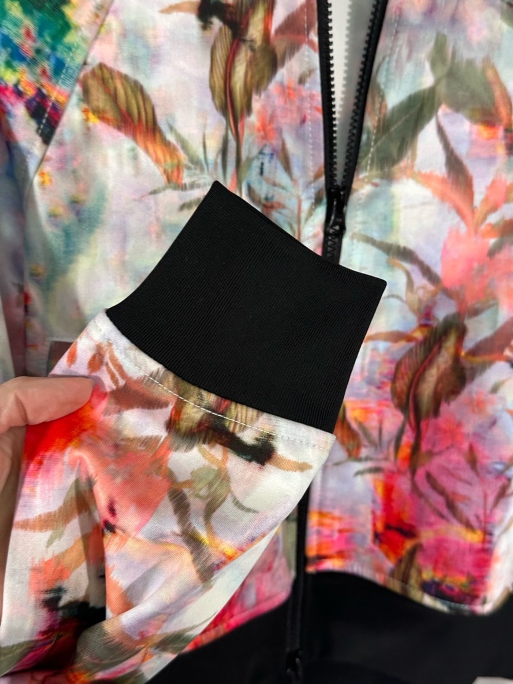 Pam & Gela Floral Print Bomber Jacket Small Watercolor Zip Front Cropped Jacket - Picture 5 of 8